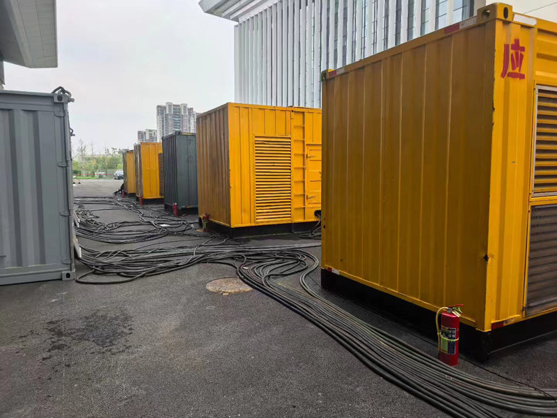 托克逊不同季节柴油发电机组保养有哪些注意事项?