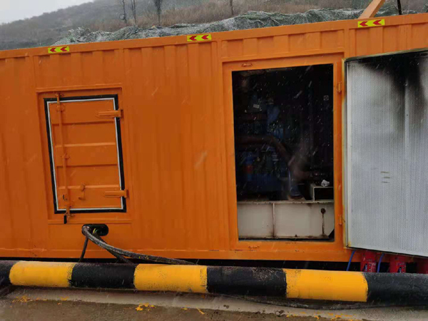 托克逊发电机出租 柴油发电机组电压低报警怎么办？