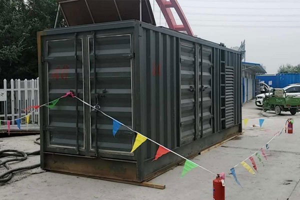 托克逊发电机租赁空气滤清器多久更换一次?