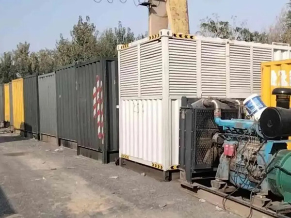 托克逊200KW柴油发电机机组每小时油耗是多少?
