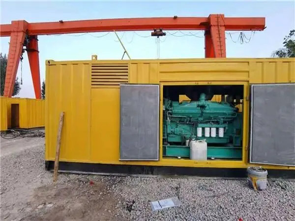 托克逊冬季低温环境下，500KW发电机组应该选择什么类型的启动电瓶？